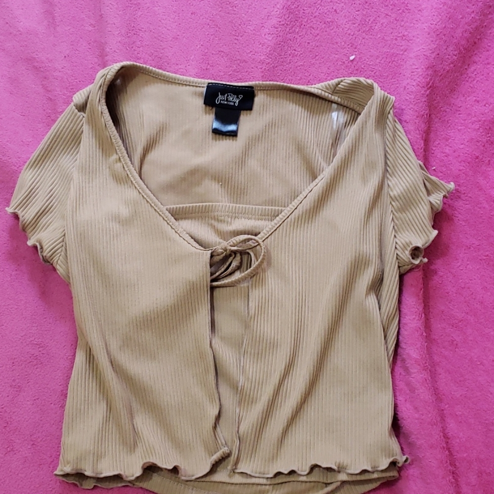 2 piece top Worn a few times, excellent condition